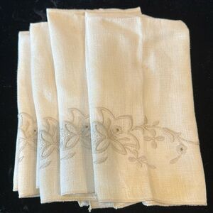 Set of Four Vintage Linen Tea Towels/Luncheon Napkins with Floral Embroidery